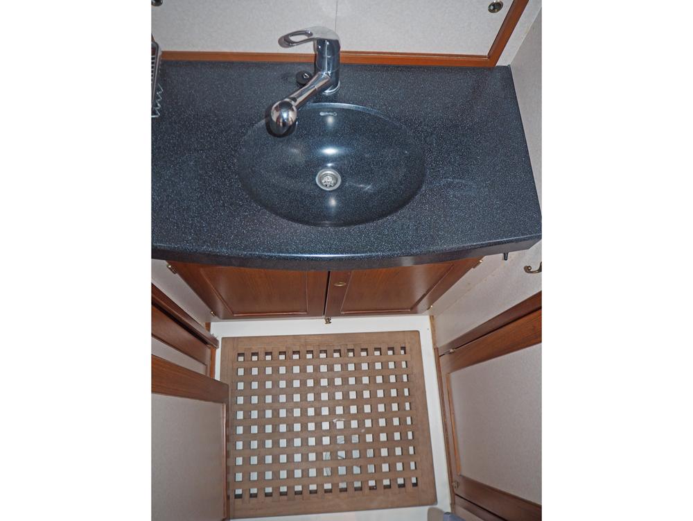 Vorschiff, Innenausstattung